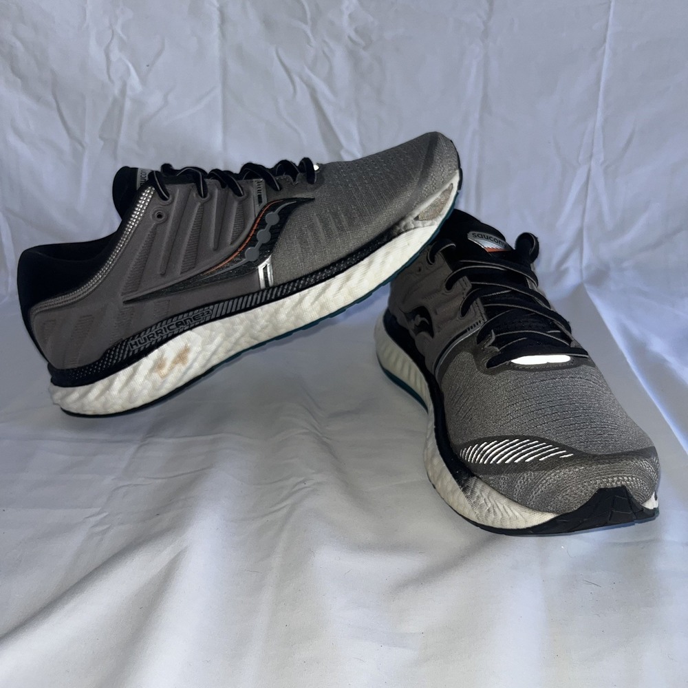 Mens Saucony Hurricane 22 Running Shoes Sz 9.5 Used S20544-25 Walking Sneakers
